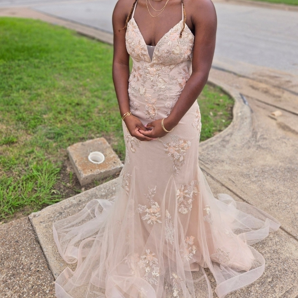 Camille La Vie Halter Backless Gown - Picture 2 of 3